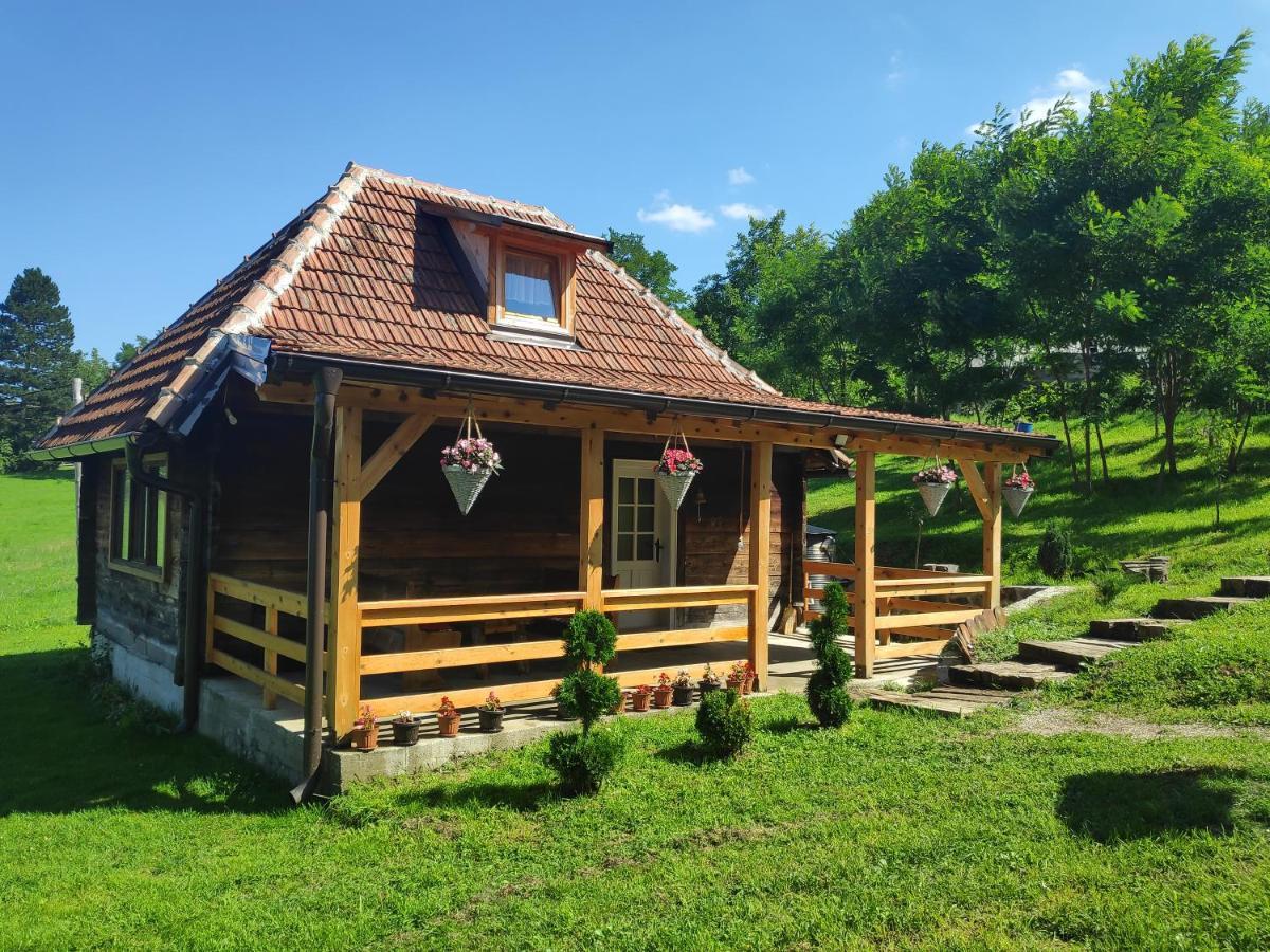 Art Village Kremna 외부 사진